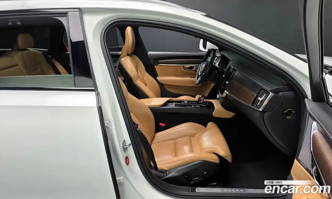 Volvo V90 2021 2.0 автомат (гидро), фото 16