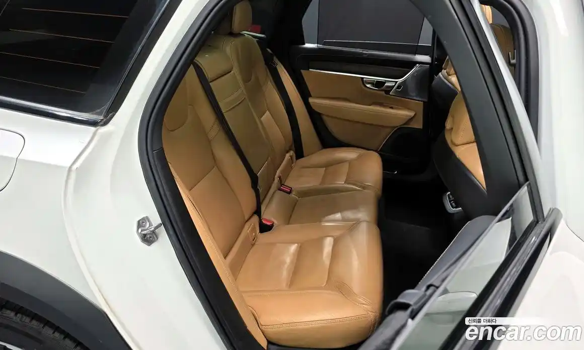 Volvo V90 2021 2.0 автомат (гидро), фото 17
