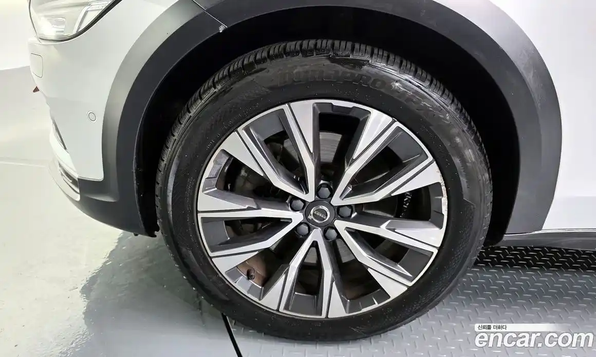 Volvo V90 2021 2.0 автомат (гидро), фото 5
