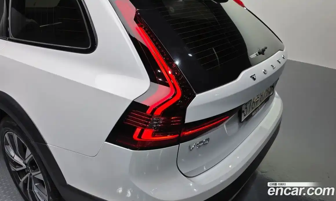 Volvo V90 2021 2.0 автомат (гидро), фото 9