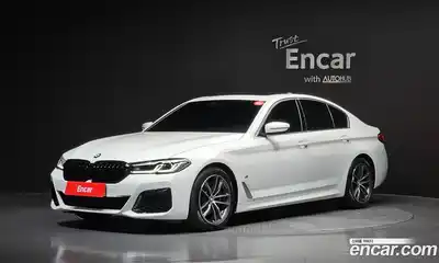 BMW 5-Series, 2022