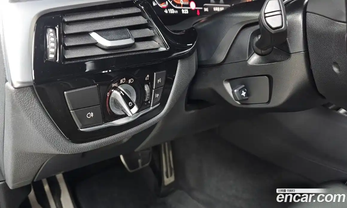 BMW 5-Series 2022 2.0 гидро, фото 28