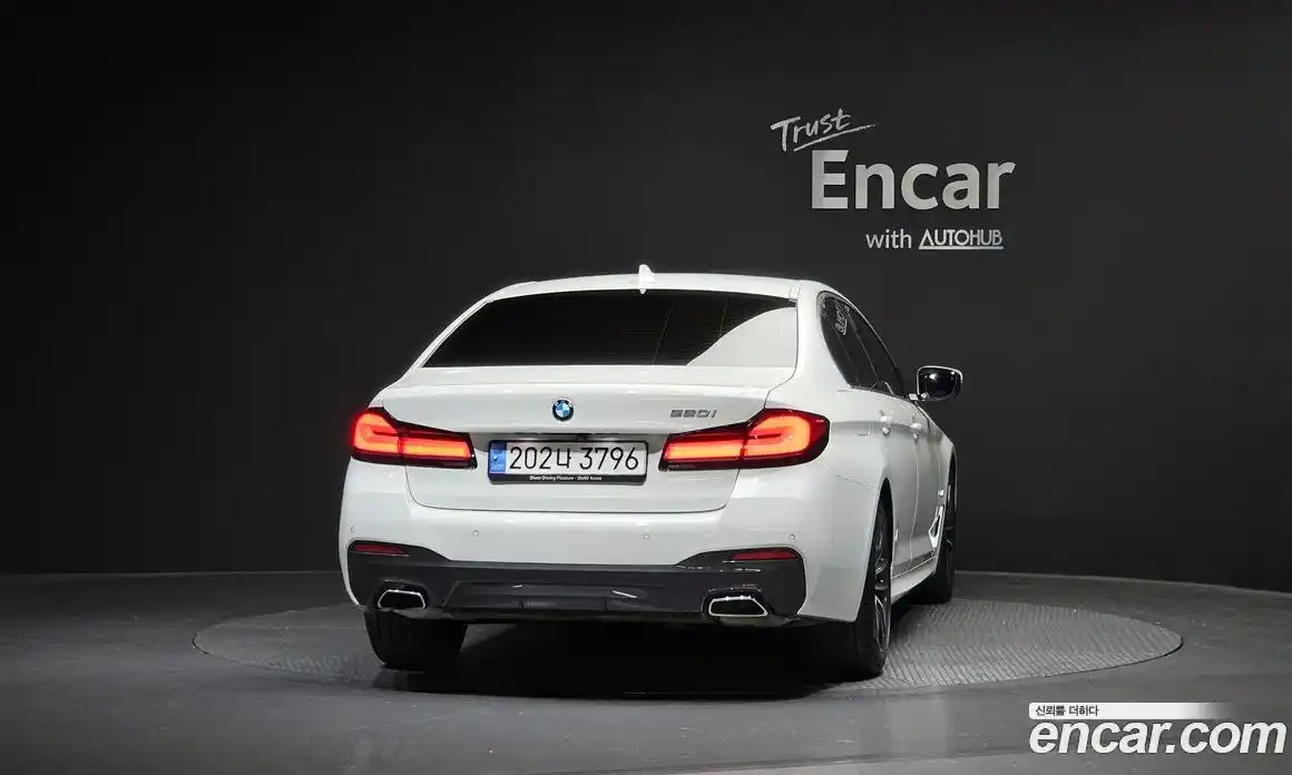 BMW 5-Series 2022 2.0 гидро, фото 4