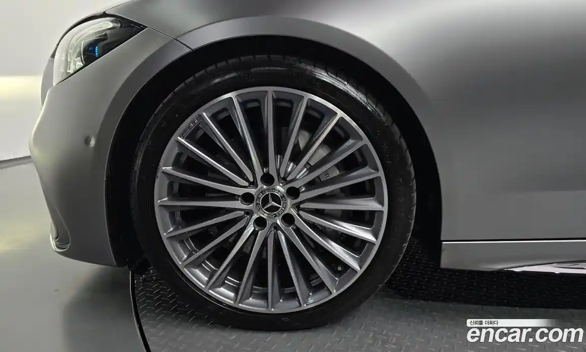 Mercedes-Benz C-Class 2024 2.0 гидро, фото 5