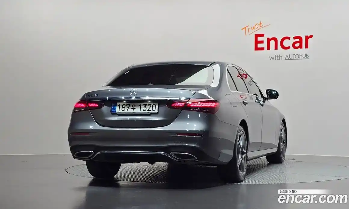 Mercedes-Benz E-Class 2023 2.0 автомат (гидро), фото 4