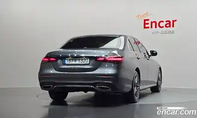 Mercedes-Benz E-Class 2023 2.0 автомат (гидро), миниатюра 4