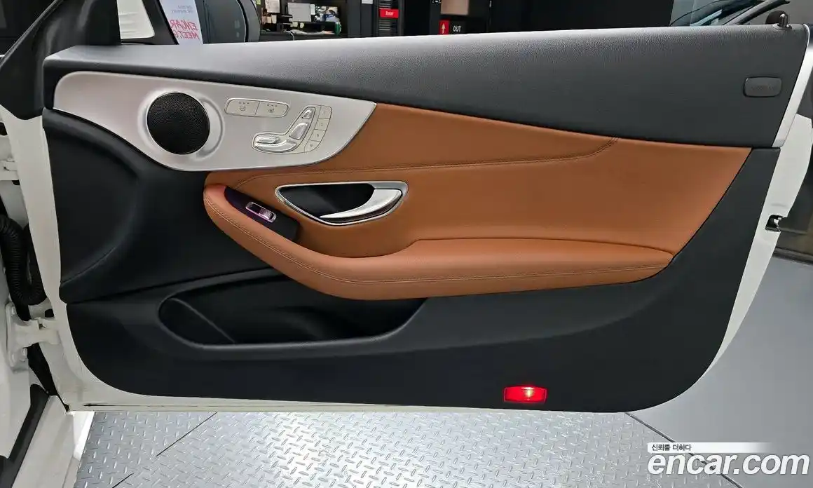 Mercedes-Benz C-Class 2020 2.0 гидро, фото 15