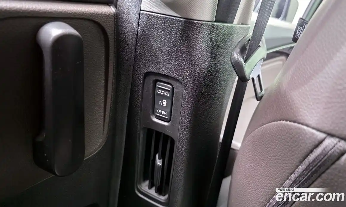 Honda Odyssey 2018 3.5 автомат (гидро), фото 30