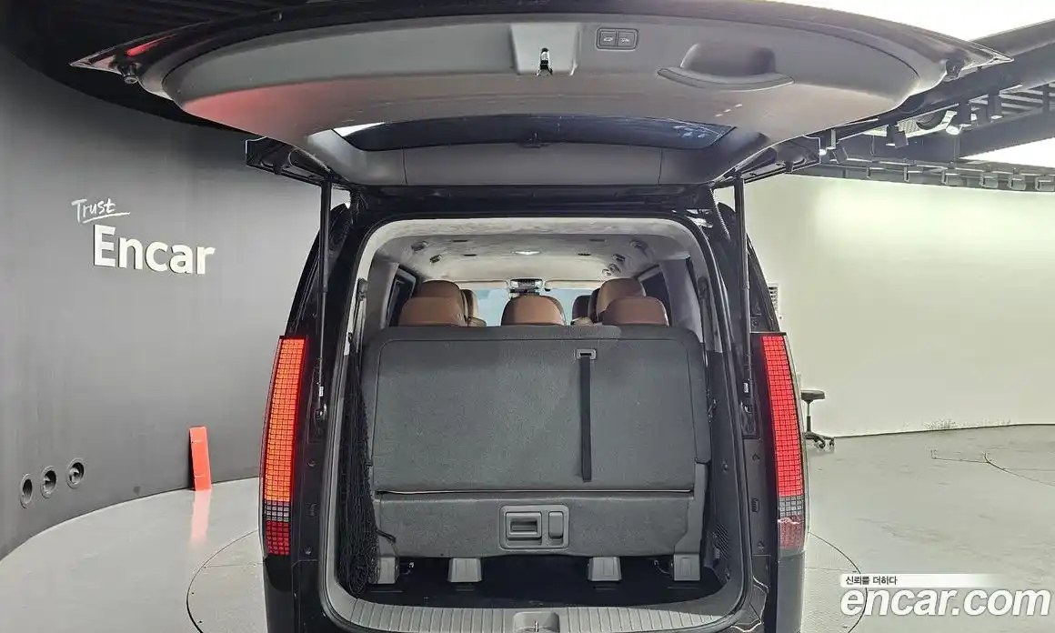 Hyundai Staria 2025 1.6 гидро, фото 26