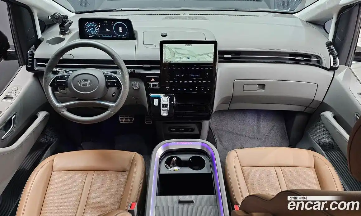 Hyundai Staria 2025 1.6 гидро, фото 10