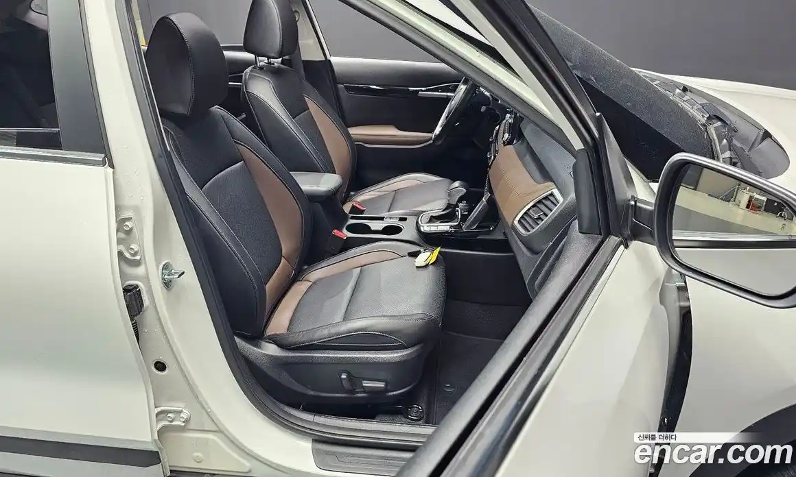 Kia Seltos 2022 1.6 гидро, фото 13