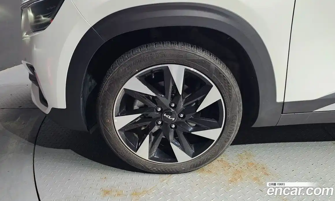 Kia Seltos 2022 1.6 гидро, фото 5