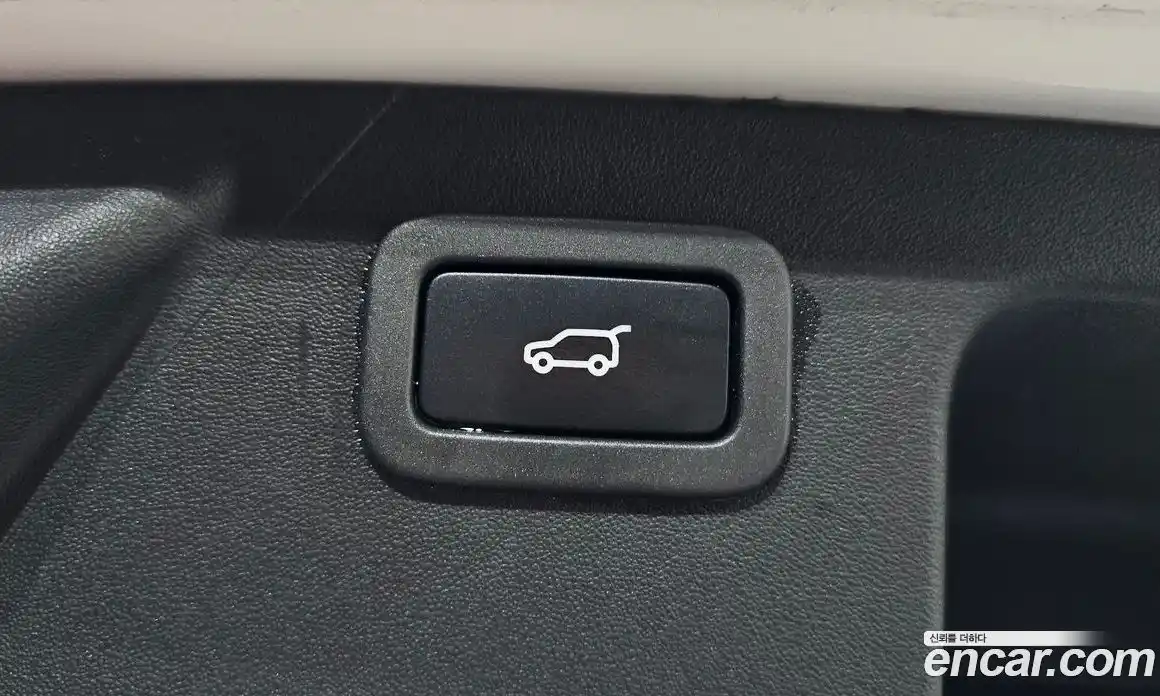 Land Rover Discovery Sport 2017 2.0 автомат (гидро), фото 23
