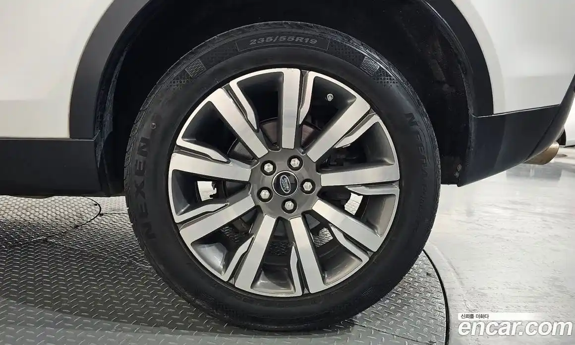 Land Rover Discovery Sport 2017 2.0 автомат (гидро), фото 7
