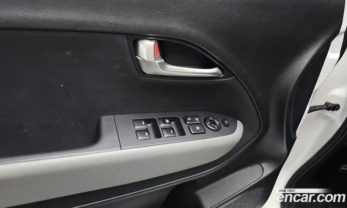 Kia Ray 2023 1.0 гидро, фото 31