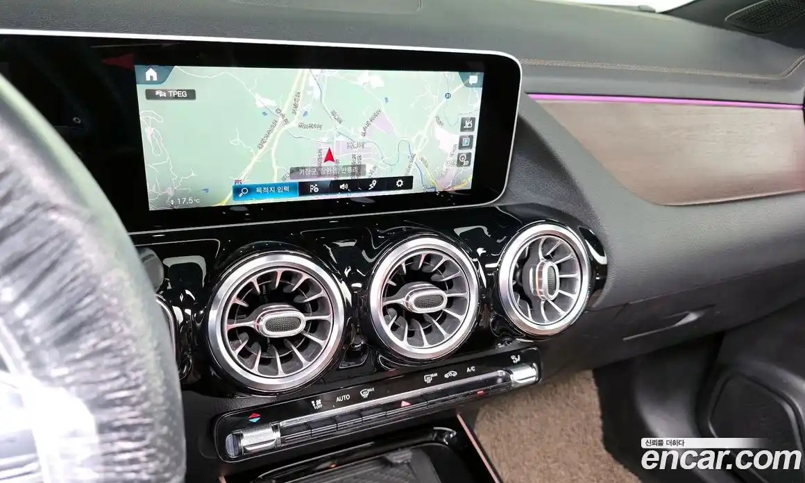 Mercedes-Benz GLA-Class 2020 2.0 гидро, фото 21