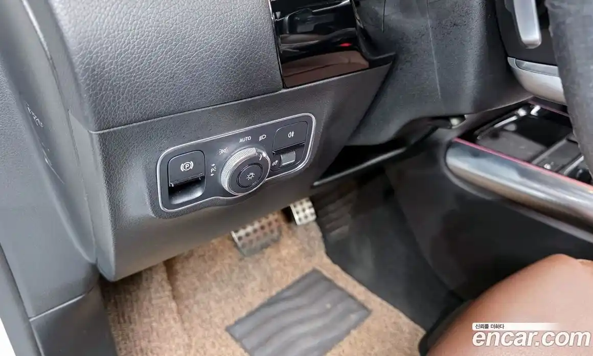 Mercedes-Benz GLA-Class 2020 2.0 гидро, фото 24