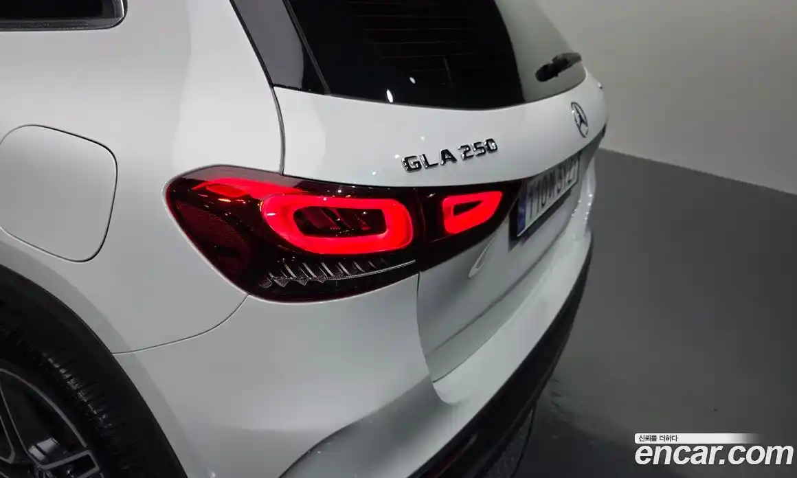 Mercedes-Benz GLA-Class 2020 2.0 гидро, фото 9