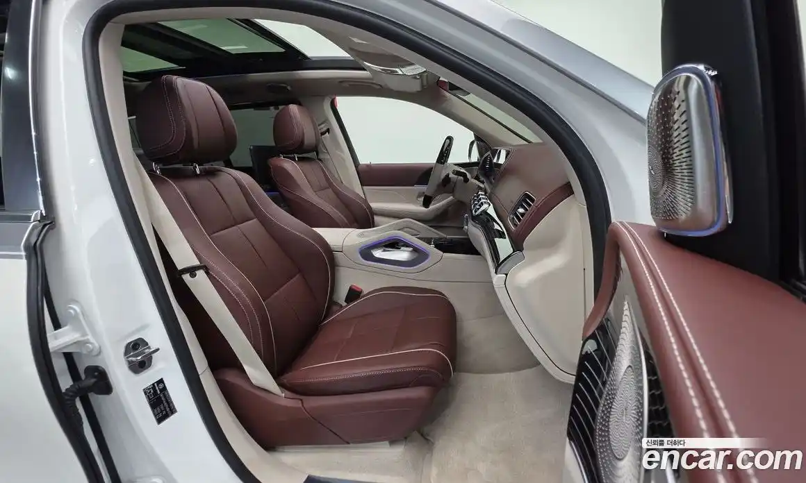 Mercedes-Benz GLS-Class 2023 4.0 гидро, фото 9