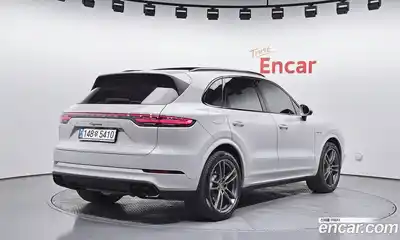 Porsche Cayenne 2023 3.0 автомат (гидро), миниатюра 2
