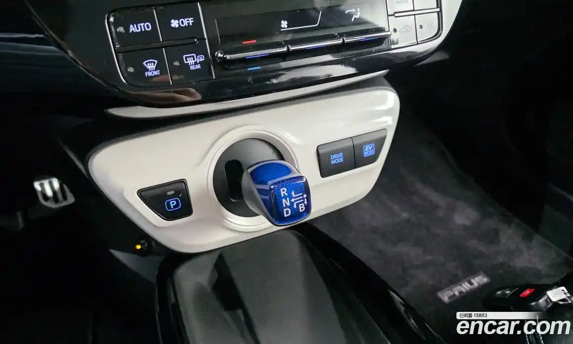 Toyota Prius 2018 1.8 гидро, фото 12