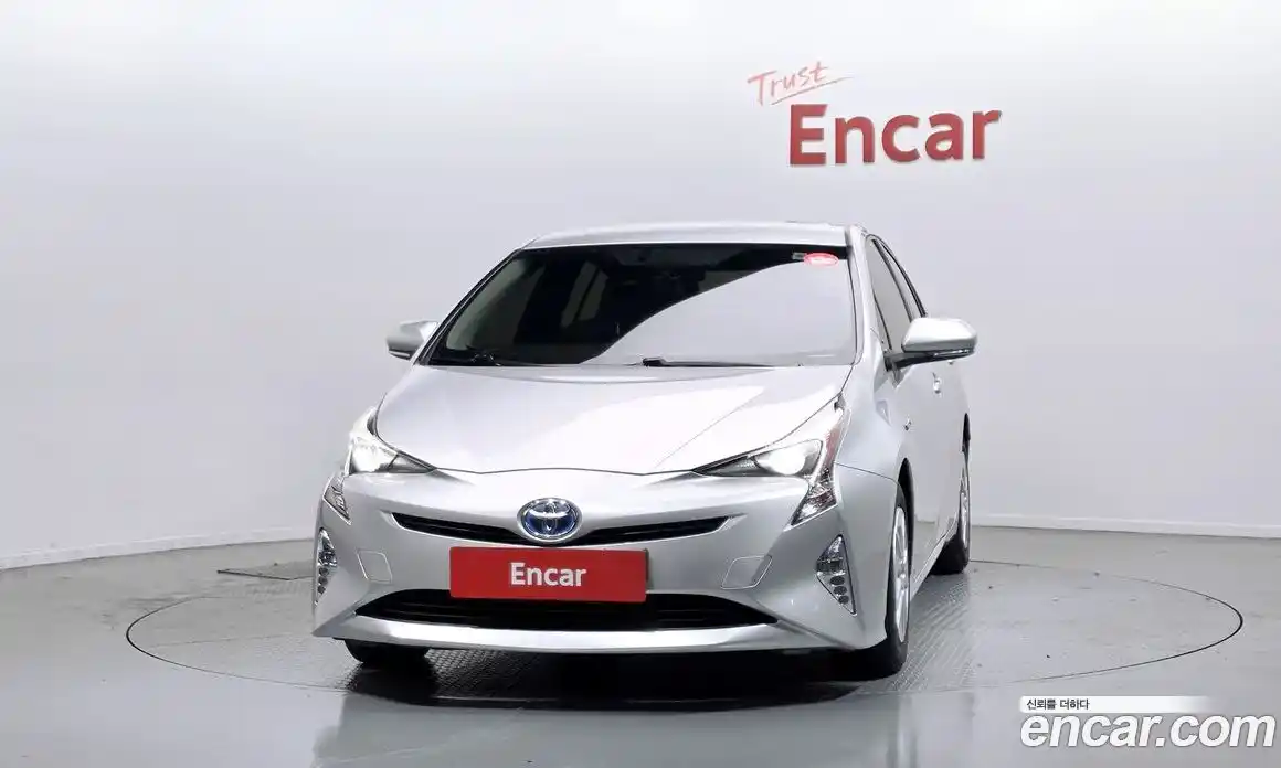 Toyota Prius 2018 1.8 гидро, фото 3