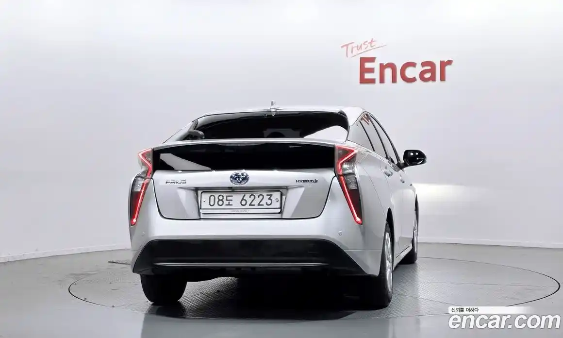 Toyota Prius 2018 1.8 гидро, фото 4