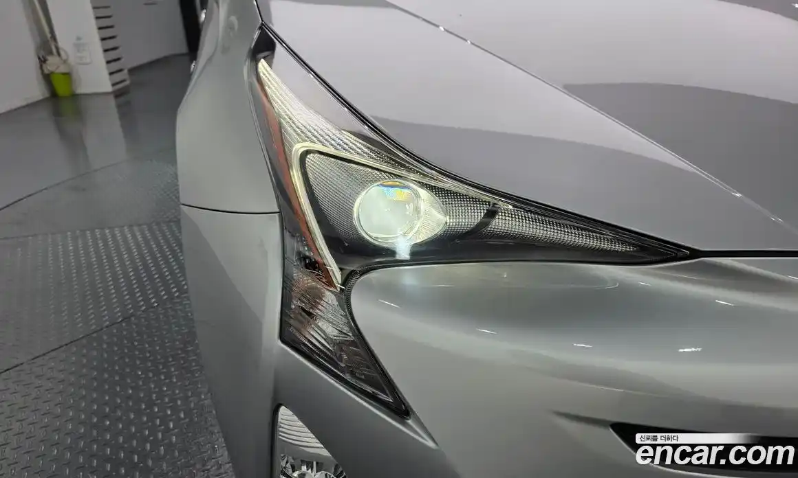 Toyota Prius 2018 1.8 гидро, фото 8