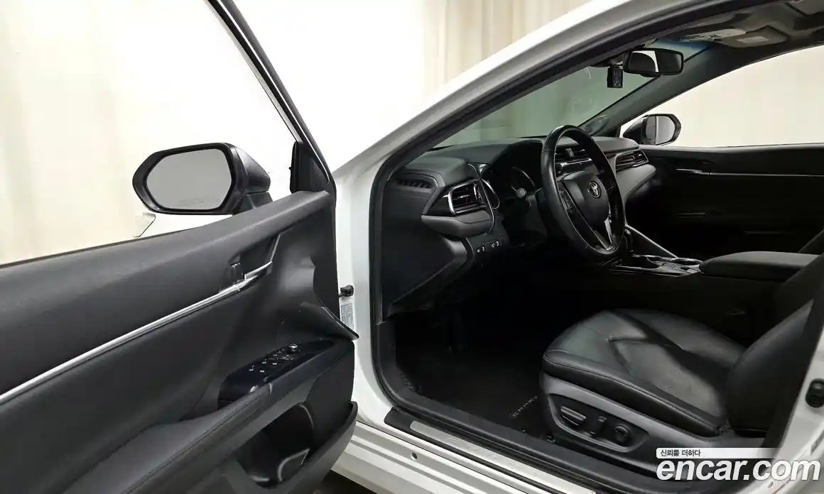Toyota Camry 2019 2.5 гидро, фото 11