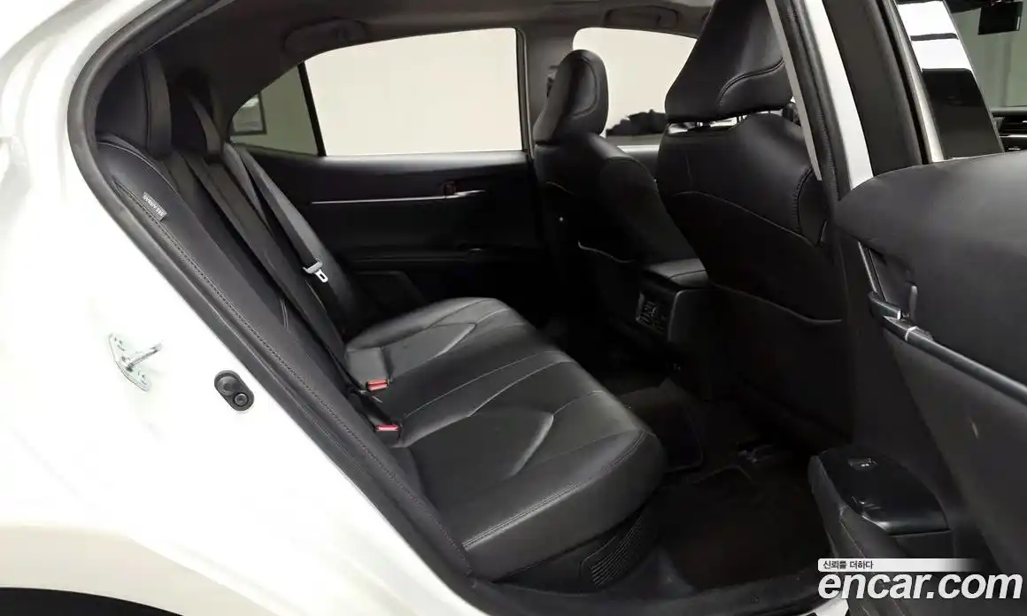 Toyota Camry 2019 2.5 гидро, фото 12