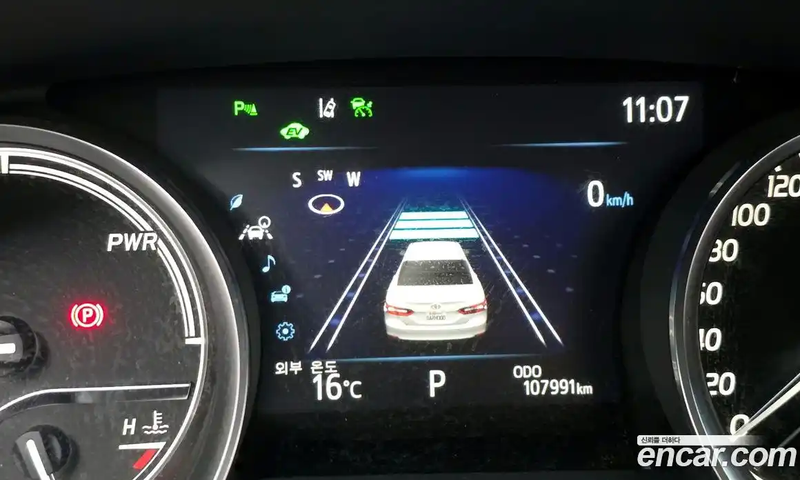 Toyota Camry 2019 2.5 гидро, фото 16