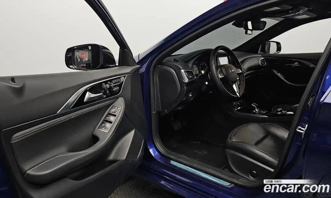 Infiniti Q30 2018 2.0 гидро, фото 13