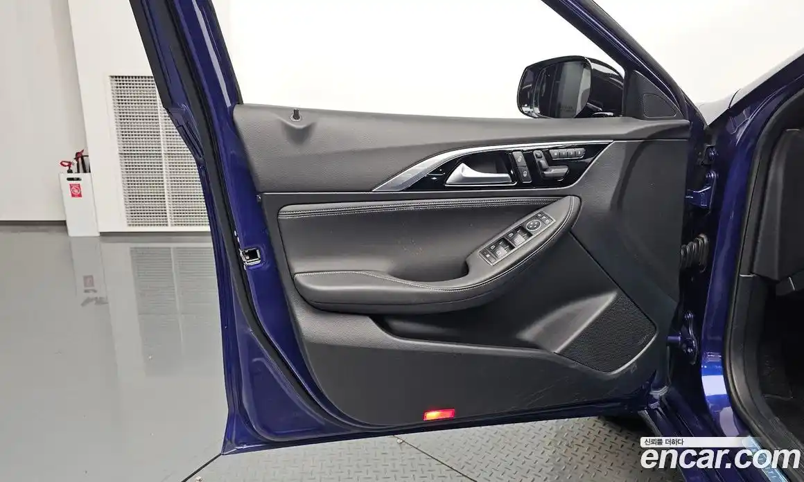 Infiniti Q30 2018 2.0 гидро, фото 14