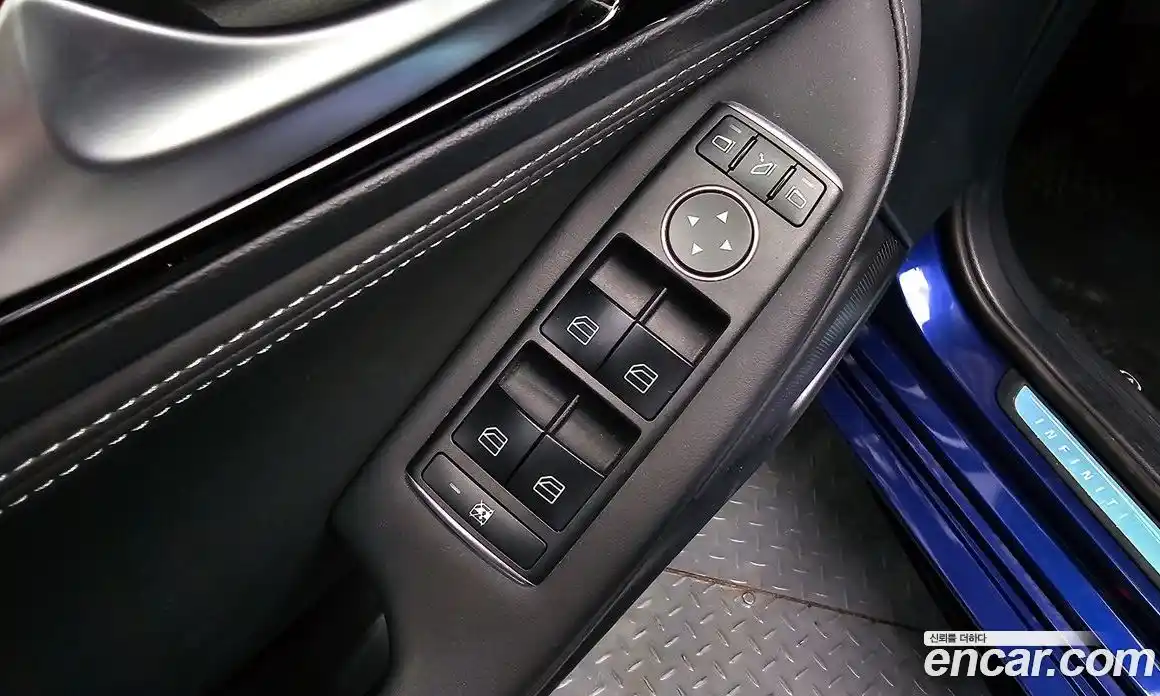 Infiniti Q30 2018 2.0 гидро, фото 29