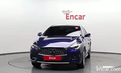 Infiniti Q30 2018 2.0 гидро, миниатюра 3