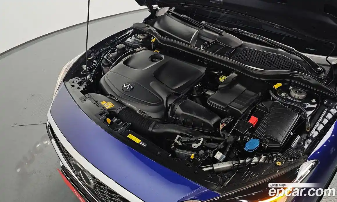 Infiniti Q30 2018 2.0 гидро, фото 6