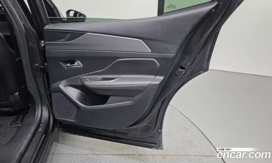 Peugeot 408 2023 1.2 автомат (гидро), фото 15