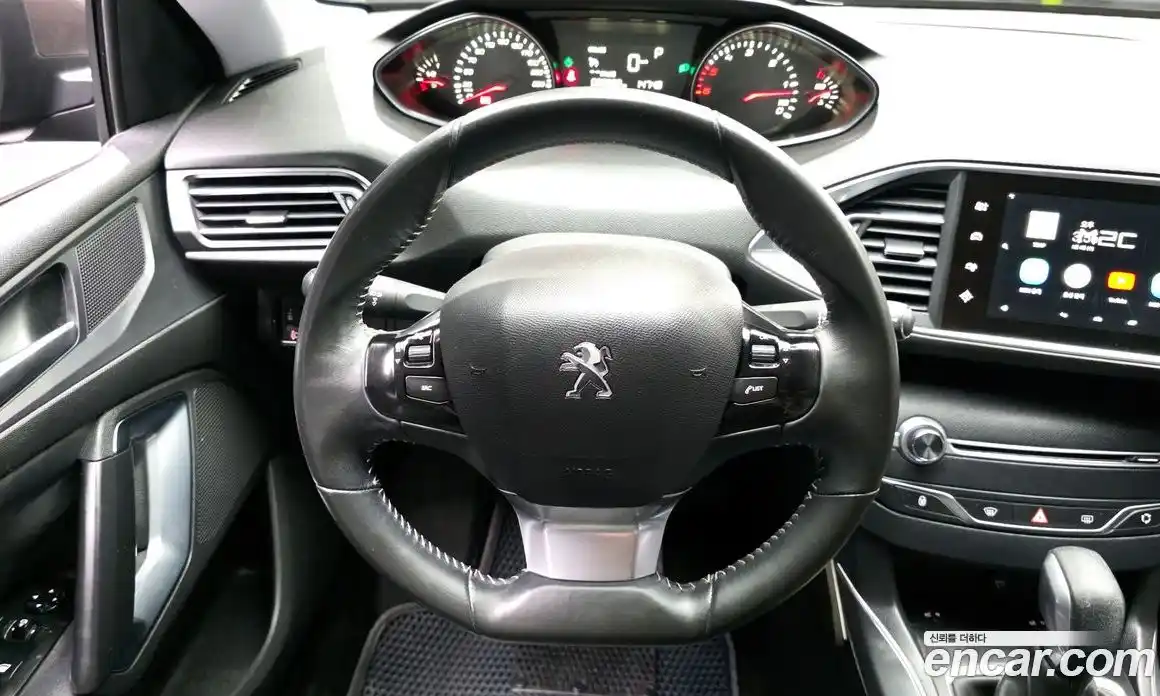 Peugeot 308 2014 2.0 автомат (гидро), фото 13