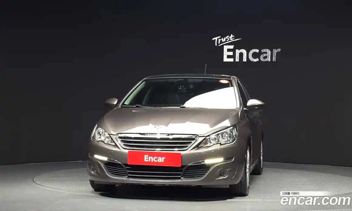 Peugeot 308 2014 2.0 автомат (гидро), фото 3