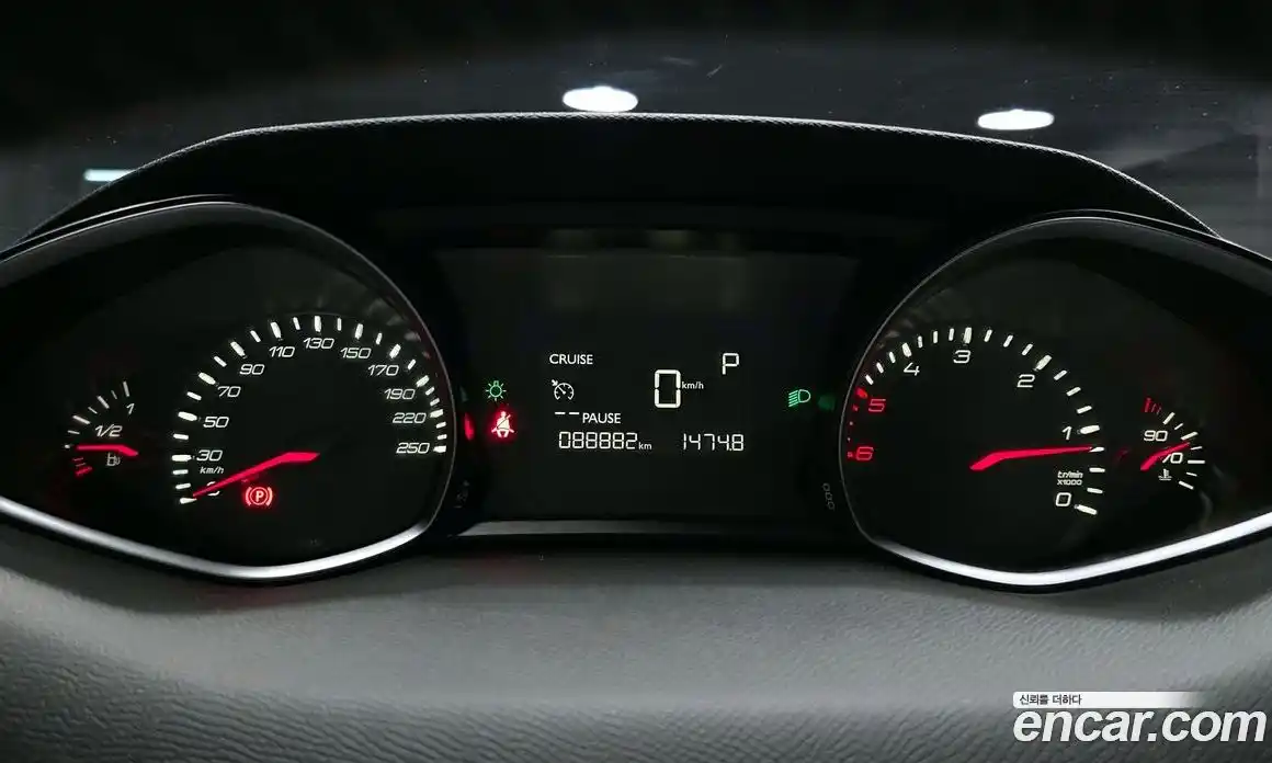 Peugeot 308 2014 2.0 автомат (гидро), фото 8