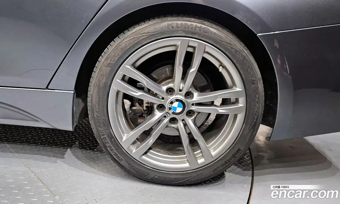 BMW 3-Series 2018 2.0 гидро, фото 7