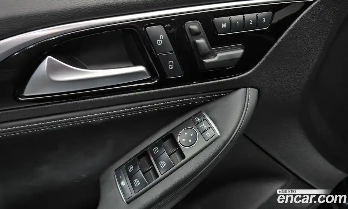 Infiniti Q30 2017 2.0 гидро, фото 17