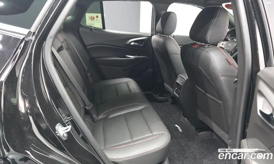 Chevrolet Trax 2025 1.2 гидро, фото 12