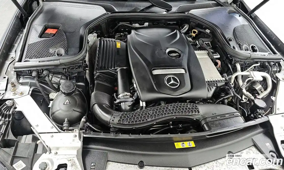 Mercedes-Benz E-Class 2018 2.0 автомат (гидро), фото 6