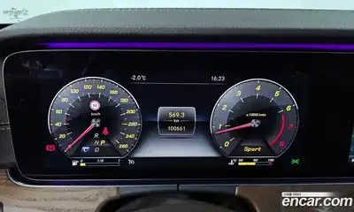 Mercedes-Benz E-Class 2018 2.0 автомат (гидро), миниатюра 8