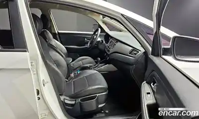 Kia Carens 2016 1.7 автомат (гидро), миниатюра 11