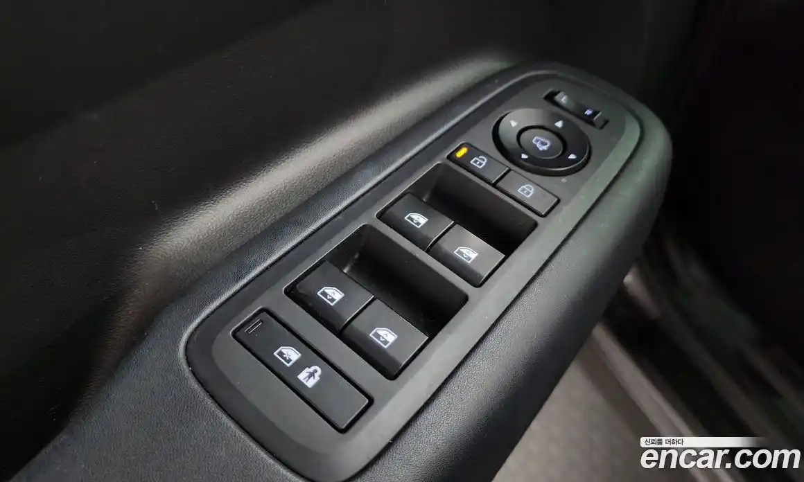 Hyundai Santa Fe 2023 2.5 гидро, фото 37