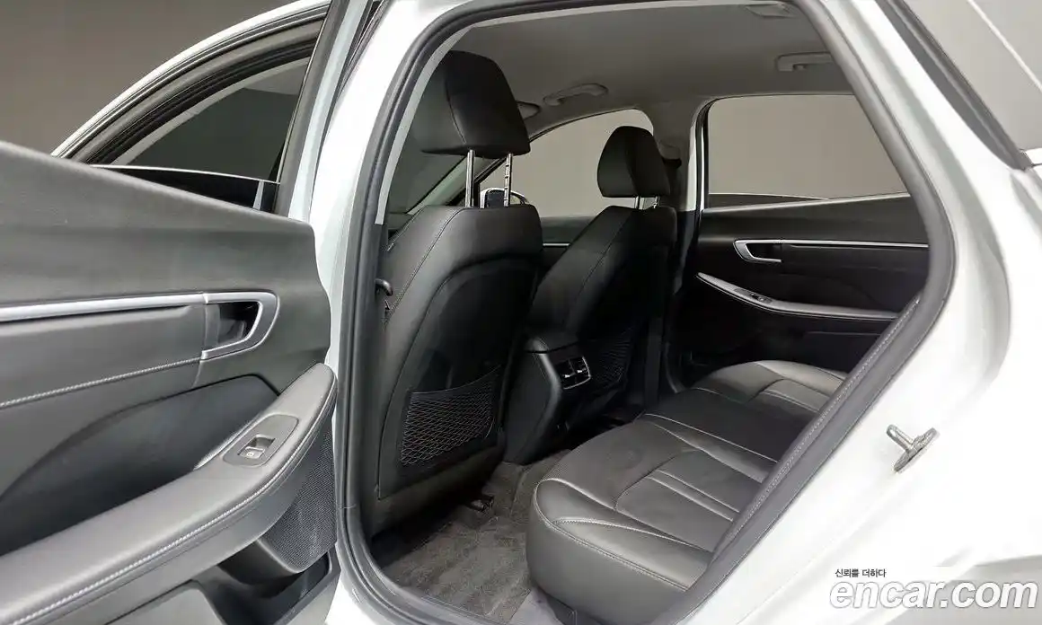 Hyundai Sonata 2025 2.0 автомат (гидро), фото 24