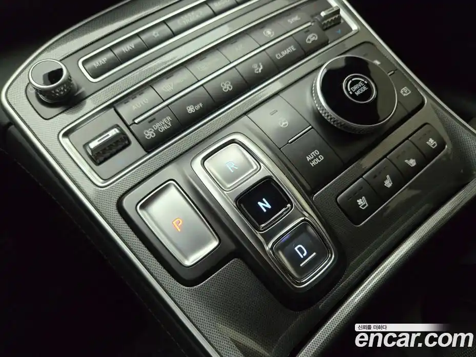 Hyundai Santa Fe 2023 1.6 гидро, фото 13