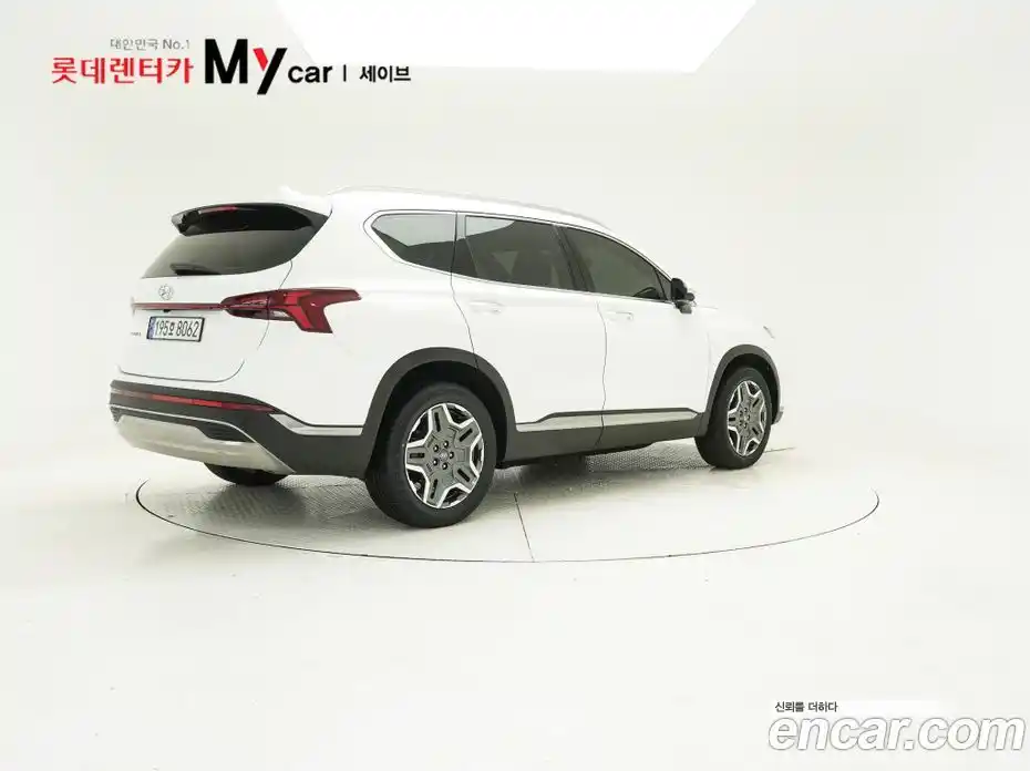 Hyundai Santa Fe 2023 1.6 гидро, фото 5
